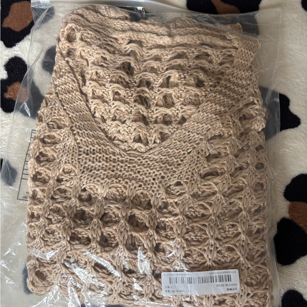 Women’s large khaki all season hollow out knit sweater brand new - Picture 2 of 4